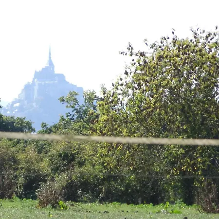 Superb Norman With Swimming Pool In The Bay Of Mont St Michel Casa de Férias Dragey