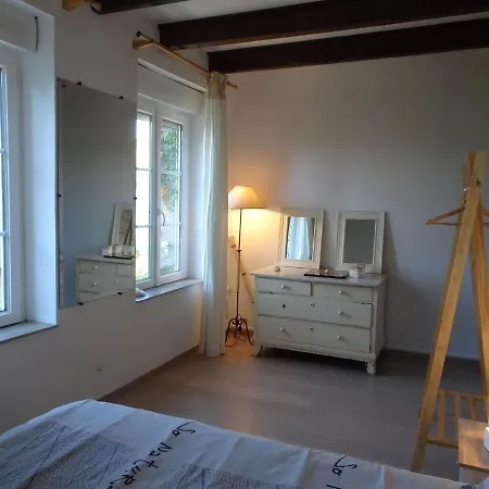 Casa de Férias Superb Norman With Swimming Pool In The Bay Of Mont St Michel *